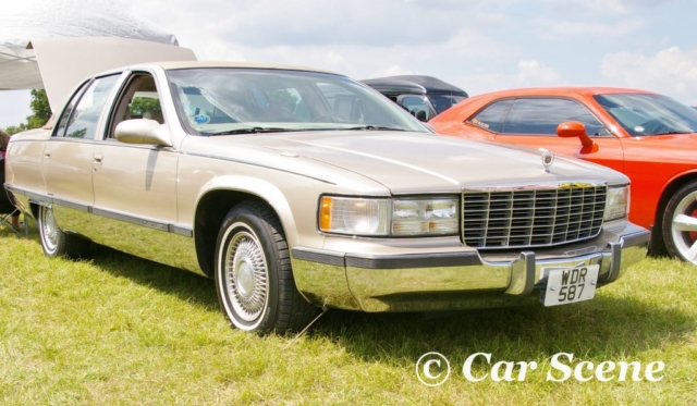 1989 Cadillac DeVille front three quarters view