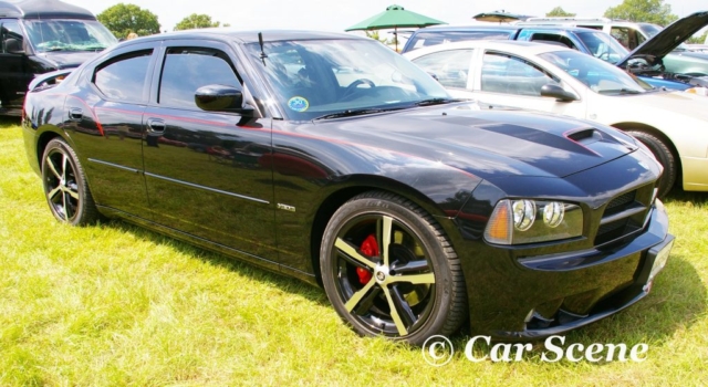 2007 Dodge Charger SRT8 front side view