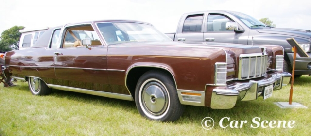 1976 Lincoln Continental front three quarters view