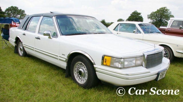 Mid 1980s Lincoln Continental front three quarters view