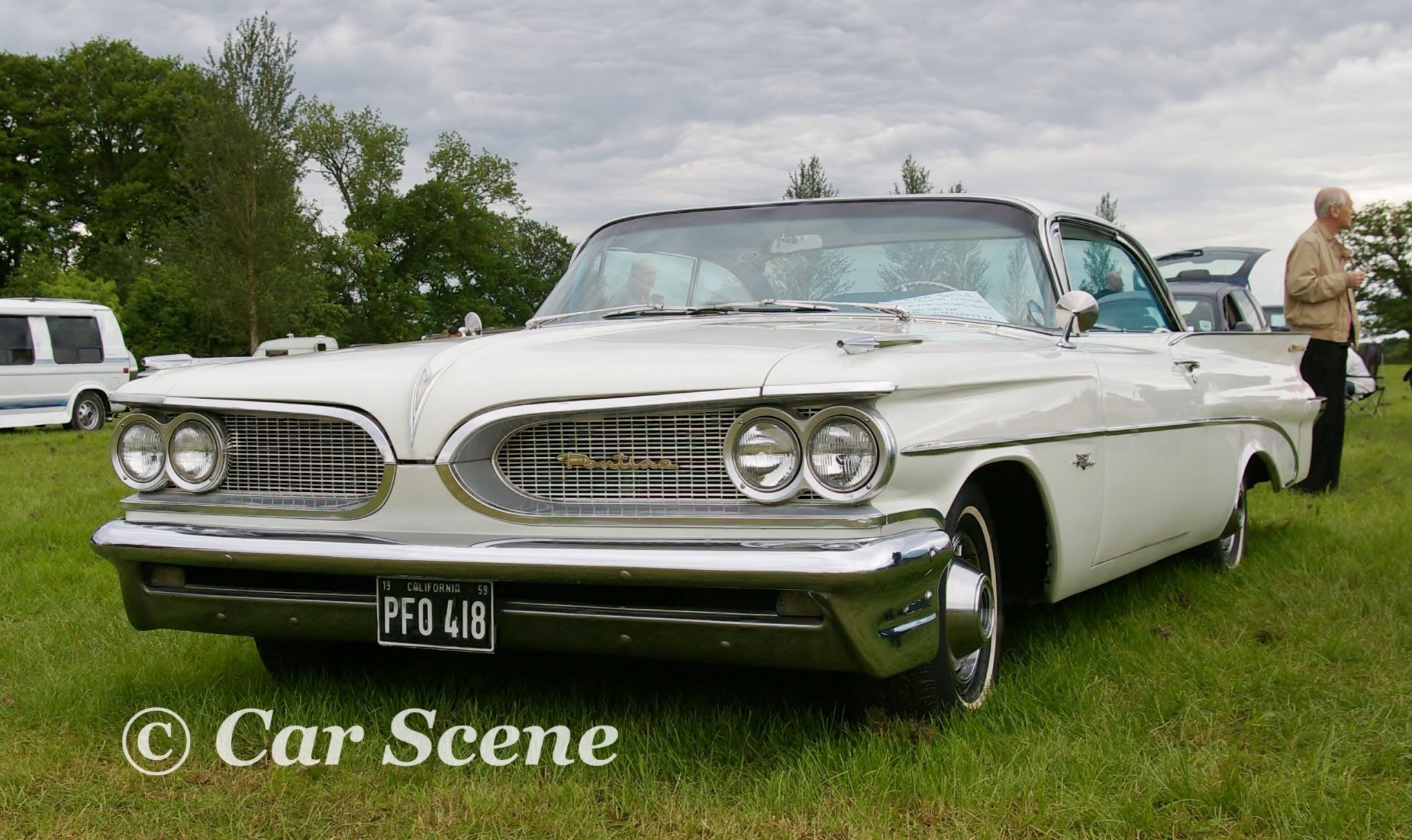 1959 Pontiac Catalina Coupe front view