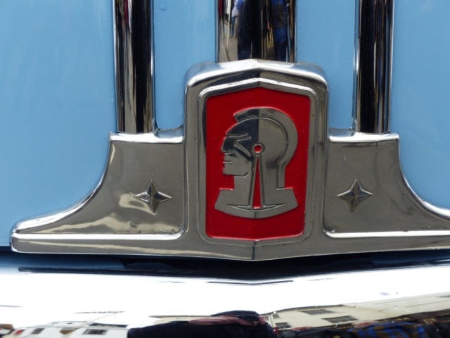 1948 Pontiac front hood badge