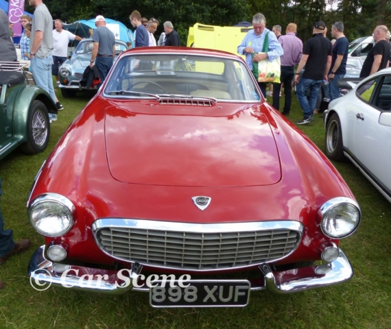 1961 Volvo P1800 front view