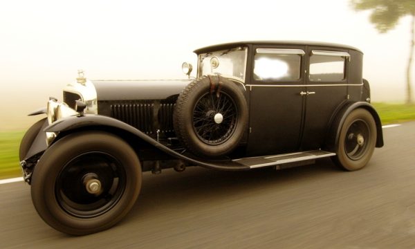 Bentley Mulliner bodied Six Speed Saloon of the type that beat the Blue Train