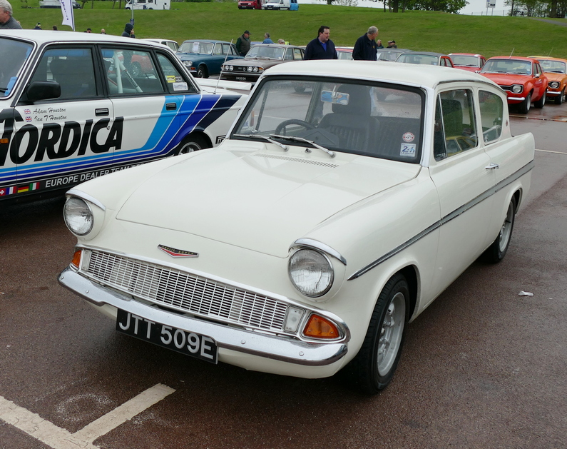 Ford 105E Anglia