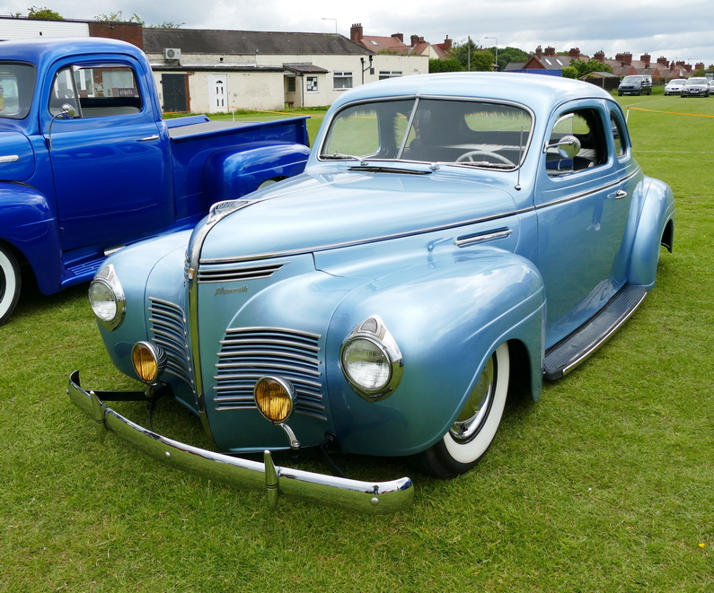1940 Plymouth de luxe Coupe