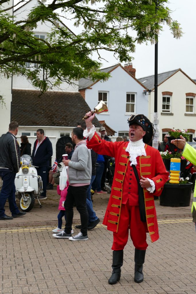 Stony Stratford's Town Crier welcoming visitors to the 'Classic' event 2022