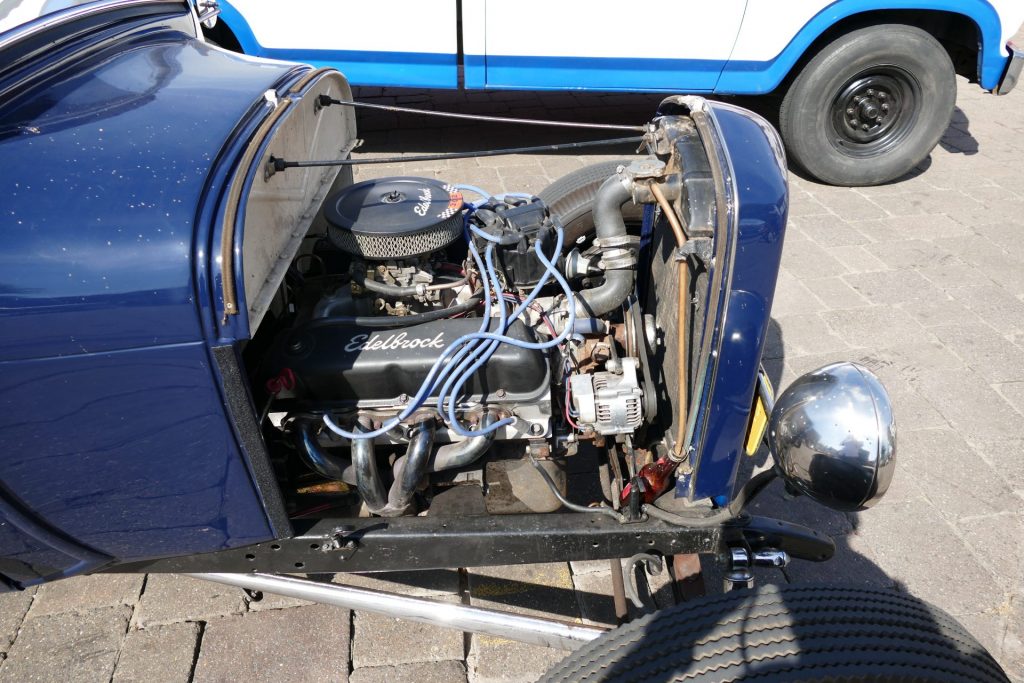 Ford Hot Rod V8 Engine.