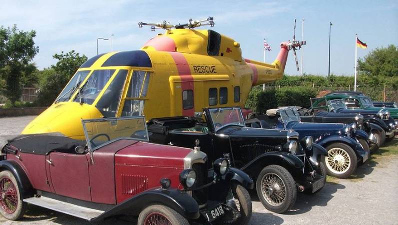 Classic Car Rally - Helicopter Museum 2023
