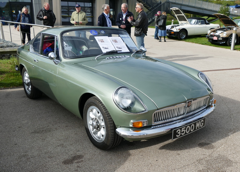 MG 60th Anniversry British Motor Museum - Carrossier Jaque Coune MGB Coupe