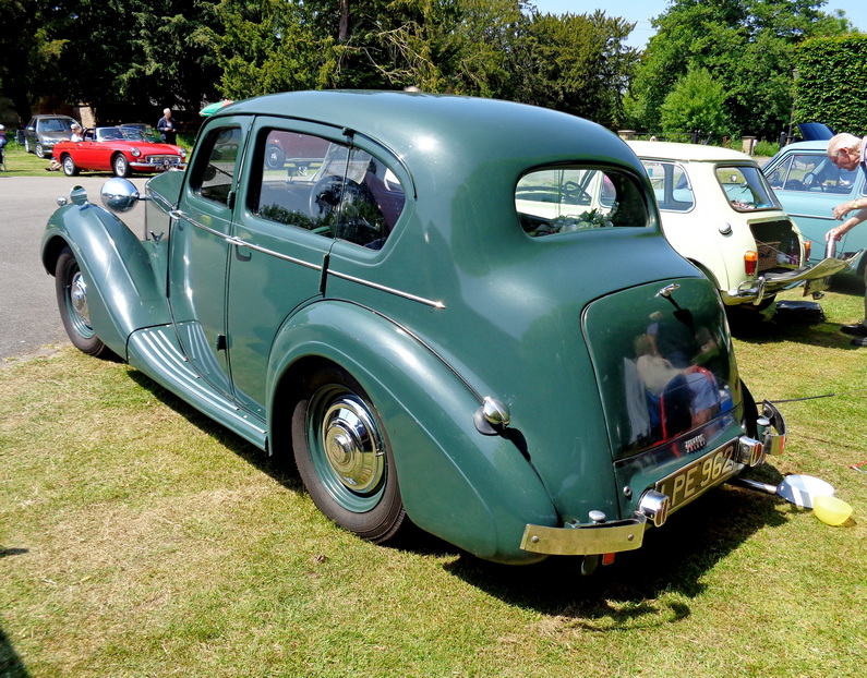 1947 Sunbeam Talbot Ten. Rear.