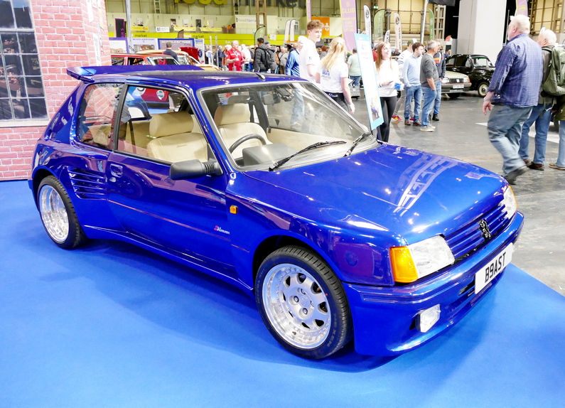 Peugeot 205 GTi with Dimmer body kit